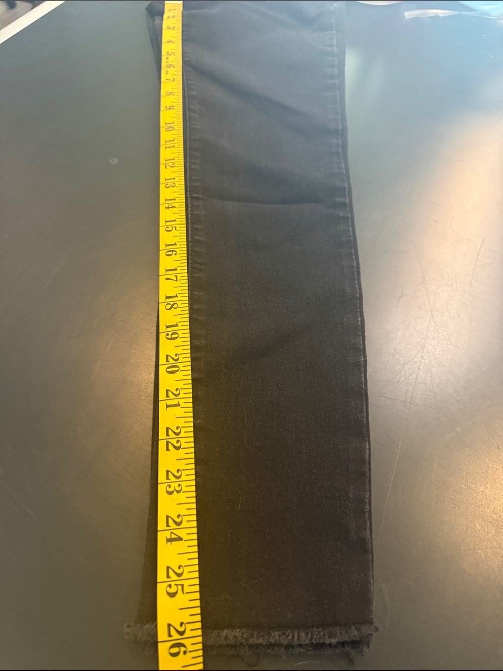 1822 Denim Black Mid-Rise Skinny Jeans raw hem stretch - Picture 8 of 10